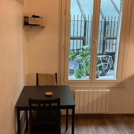 Cozy Cocoon Near Parc Montsouris Parigi